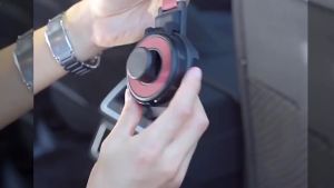 ที่วางแก้วน้ําในรถยนต์ ตะขอเเขวนในรถยนต์ ที่วางแก้วน้ําในรถยนต์ ตะขอแขวนโทรศัพท์ ที่วางแก้วน้ํา อเนกประสงค์