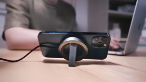 MCDODO Magnetic Wireless Fast Charger CH-4360 550 2330 LED 15W Black for 🍎/ QI Wireless