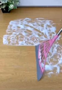 Jonluian Multifunctional Magic Broom: A Versatile Cleaning Device