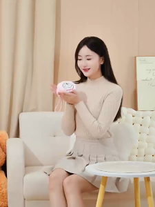 ที่อุ่นมือลายการ์ตูน Sanrio ขนาดเล็ก ชาร์จไฟได้ คุ้มค่ามาก ที่อุ่นมือ ตุ๊กตาตัวใหม่ ที่อุ่นมือกราฟีน