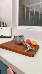 Alat Peras Jeruk Stainless Manual Perasan Buah Jumbo