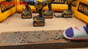 Máy Khoan Pin Búa DEWaTL Đầu 13mm - 2 Pin Nguồn 88Vx5.0Ah Li-ion - 2 Tốc Độ Điều Chỉnh 3 Chế Độ Khoan