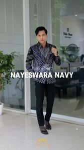 Kemeja Batik Pria Slimfit Motif NAYESWARA NAVY Lengan Panjang Premium Bahan Katun Furing Solo