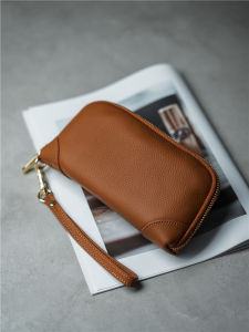 2025 New Large Capacity Leather Clutch Bag Womens Versatile Cowhide High-End Feeling Handheld Mobile Phone Wallet