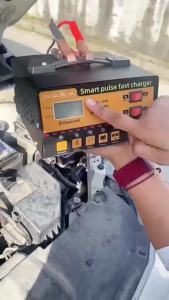 12V24V600A Intelligent Pulse Maintenance Voltage and Temperature Detection Car Battery Charger Digital LCD Display Automatic
