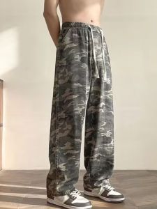 กางเกงทำงานลายพรางสไตล์อเมริกันย้อนยุคสำหรับผู้ชาย กางเกงขายาวทรงตรงหลวมๆ สำหรับกลางแจ้ง กางเกงขายาวสไตล์ Graffiti Flower