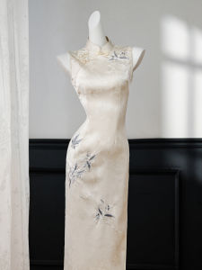 White Embroidered Modern Chinese Qipao Dress