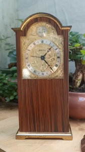 Dồng hồ cơ cót ANH - đồng hồ vai bò
