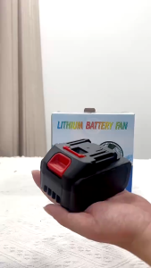 Quạt Xoay Tích Điện Lồng Sắt Đế Pin Makita Kích Thước 8 Inch Pin Trâu 10 Cell Quạt Cực Mạnh