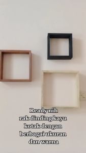 Rak Dinding Kayu 25x25 cm Hitam Wooden Wall Shelf Persegi Minimalis