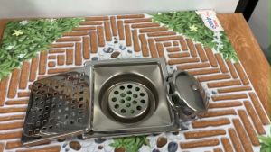 [HCM]Phễu thoát sàn 12x12cm KAG-TS93 (D9cm)  inox 304 hố ga thoát sàn khách sạn cho ống D90mm mặt caro chống mùi hôi thoát nhanh chặn tóc tốt