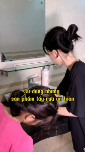 Nước Tẩy Bồn Cầu Hữu Cơ Fuwa3e 2000ml – Enzyme Dứa Khử Mùi Diệt Khuẩn Sạch Bóng Tự Nhiên