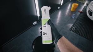 CARPRO Lift (4L) - Prewash Ultra Foam Soap -To dissolves dirt & grime on surfaces to reduce swirl during contact wash