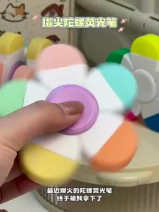 Hot 1Pcs Flower Shape Watercolor Colors 5-In-1 Fluorescent Pens Fingertip Spiral Highlighter Pen For School Office Stationery
