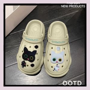 Qkkshop  มาใหม่🏆รองเท้าหัวโตแฟชั่น รองเท้ารัดส้น รุ่นนี้น่ารักสุดๆๆพูดเลยมีให้เลือก4สีแน่นๆๆแถมตัวติดน้องแมวตัวใหญ่ๆๆไปอีก ต้องมีแล้วว✨