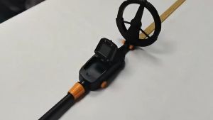 MD1008a Metal Detector ABS dengan Alarm Koil Tahan Air dan Indikator LCD Ideal untuk mendeteksi perhiasan logam emas dan perak koin dan benda logam lainnya di dalam tanah