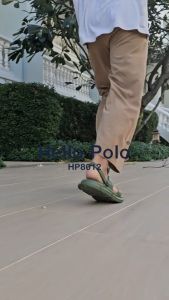 Hello Polo รองเท้าแตะ รองเท้าแตะชายหาด พื้นหนา กันลื่น พื้นนุ่มมาก เบาสบาย ง รองเท้าไปทะเล ผู้ชาย เหมาะกับฤดู HP8012M