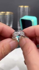 Huitan Simple Stylish Women Wings Rings Metal Silver Plated Romantic Gift Versatile Ring for Party Ladies Fashion Jewelry