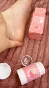 Anti-Crack Foot Moisturizing Repair Cream – Deep Hydrating Foot Mask for Dry Cracked Heels Removes Dead Skin & Repairs Rough Feet Intensive Moisture Treatment to Soften Smooth & Restore Healthy Heels