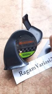 Klakson Keong Single Horn Universal: Aksesoris Klakson Mobil Berkualitas Tinggi\\n\\n Apa Itu Klakson Keong Single Horn Universal?\\n\\nKlakson Keong Single Horn Universal adalah aksesoris klakson mobil berkualitas tinggi yang dirancang khusus untuk memberikan suara yang jernih dan kuat pada kendaraan Anda. Dengan fitur universal, klakson ini dapat dipasang pada berbagai merk mobil tanpa mengorbankan kualitas suaranya.\\n\\n Fungsi Utama Klakson Keong Single Horn Universal\\n\\nFungsi utama dari Klakson Keong Single Horn Universal adalah sebagai alat peringatan dalam situasi darurat atau ketika Anda membutuhkan perhatian lainnya di jalan raya. Suara yang jernih dan kuat dari klakson ini akan membuat pengendara lain menyadari keberadaan Anda dan mencegah terjadinya tabrakan.\\n\\n Kelebihan Klakson Keong Single Horn Universal\\n\\nBeberapa kelebihan Klakson Keong Single Horn Universal antara lain:\\n\\n* Desain yang ergonomis dan mudah dipasang\\n* Suara yang jernih dan kuat\\n* Kompatibel dengan berbagai merk mobil\\n* Tahan lama dan tahan terhadap cuaca ekstrem\\n\\n Cara Menggunakan Klakson Keong Single Horn Universal\\n\\n Langkah-Langkah Instalasi Klakson Keong Single Horn Universal\\n\\nBerikut adalah langkah-langkah instalasi Klakson Keong Single Horn Universal:\\n\\n1. Pastikan mobil Anda sudah dalam keadaan mati dan baterai sudah dicabut.\\n2. Buka kap mesin dan cari tempat yang tepat untuk memasang klakson.\\n3. Pasang klakson pada tempat yang telah ditentukan dengan menggunakan baut dan mur.\\n4. Hubungkan kabel klakson ke terminal starter dan ground.\\n5. Uji coba klakson dengan menekan tombol klakson pada setir mobil.\\n\\n Tips Penggunaan Klakson Keong Single Horn Universal\\n\\nBerikut adalah beberapa tips penggunaan Klakson Keong Single Horn Universal:\\n\\n* Gunakan klakson hanya dalam situasi darurat atau ketika Anda membutuhkan perhatian lainnya di jalan raya.\\n* Jangan gunakan klakson secara berlebihan karena dapat mengganggu pengendara lain.\\n* Periksa kondisi klakson secara rutin untuk memastikan bahwa klakson masih berfungsi dengan baik.\\n\\n Mengapa Memilih Klakson Keong Single Horn Universal?\\n\\n Keunggulan Klakson Keong Single Horn Universal Dibandingkan Klakson Lainnya\\n\\nBeberapa keunggulan Klakson Keong Single Horn Universal dibandingkan klakson lainnya antara lain:\\n\\n* Suara yang jernih dan kuat\\n* Desain yang ergonomis dan mudah dipasang\\n* Kompatibel dengan berbagai merk mobil\\n* Tahan lama dan tahan terhadap cuaca ekstrem\\n\\n Jaminan Kualitas Klakson Keong Single Horn Universal\\n\\nKlakson Keong Single Horn Universal dilengkapi dengan jaminan kualitas yang menjamin bahwa klakson akan berfungsi dengan baik selama periode garansi. Jika terjadi masalah dengan klakson, Anda dapat menghubungi pihak penjual untuk mendapatkan layanan garansi.\\n\\n Klakson Keong Single Horn Universal: Aksesoris Klakson Mobil untuk Semua Merk\\n\\n Kompatibilitas Klakson Keong Single Horn Universal dengan Berbagai Merk Mobil\\n\\nKlakson Keong Single Horn Universal kompatibel dengan berbagai merk mobil, termasuk Toyota, Honda, Daihatsu, dan lainnya. Hal ini menjadikan klakson ini sebagai pilihan yang tepat bagi Anda yang memiliki berbagai jenis mobil.\\n\\n Keuntungan Menggunakan Klakson Keong Single Horn Universal untuk Semua Merk Mobil\\n\\nBeberapa keuntungan menggunakan Klakson Keong Single Horn Universal untuk semua merk mobil antara lain:\\n\\n* Desain yang ergonomis dan mudah dipasang\\n* Suara yang jernih dan kuat\\n* Kompatibel dengan berbagai merk mobil\\n* Tahan lama dan tahan terhadap cuaca ekstrem\n}