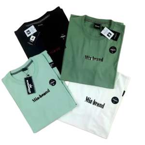 Paket 5 Pcs 100 Ribu kaos distro mix brand terbaru / Kaos distro pria / Kaos pria ditro mix brand / kaos bombogie / kaos greenlight / kaos murah / kaos distro bandung / kaos pria dewasa / baju kaos wanita / kaos nevada / oblong nevada