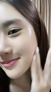 เซรั่มหน้าขาว ฟื้นฟูผิวหมองคล้ำ ผิวเนียนนุ่ม ชุ่มชื่น ชะลอการเกิดริ้วรอย ( DERMIST WHITENING SERUM )