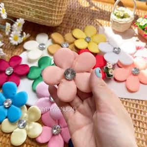 15 สี ดอกไม้ผ้าซาตินประดับ สำหรับงานฝีมือ การทำงาน ตกแต่งเสื้อผ้า ติดฝั่งประดับ เลือกและเปลี่ยนสี