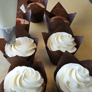 [50 PCS] Paper Cup Muffin | Kertas Minyak Muffin | Kertas Cup Cake Muffin | Alas Bolu Kukus