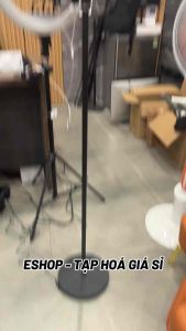 Đèn LED Đứng Studio Livestream YOTUTUN FLE-036 Đổi Màu RGB (hàng À Ma Zôn) Có Remote Xoay 350 Độ