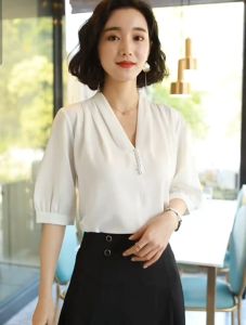 Blus lengan pendek Gaya Korea variasi mutiara di leher Nattya - NOSH