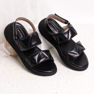 Sandal Wanita LAPEPA JOVANKA Sepatu Sandal Outdoor Wanita Model Ban dua Tali belakang Spatu Sendal Gunung Lapepa Official Store