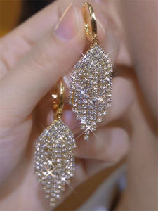 Elegant Geometric Full Diamond Womens Earrings Slimming Face Shape Tassel Dangle Studs Fashionable Versatile Ear Jewelry