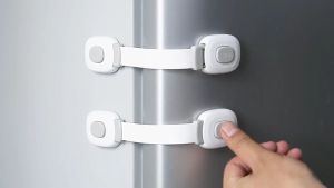 Payoe Kunci Pengunci Kulkas Anak & Baby Safety Lock