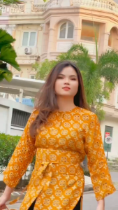 Lausboutique-Selly Long Sleeve-Seri Koin-Tunik Batik Modern