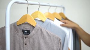 KHOIRUMMAH Koko Kurta Makkah - Koko Polos Pria - Kurta Dewasa Lengan Panjang - Light Grey