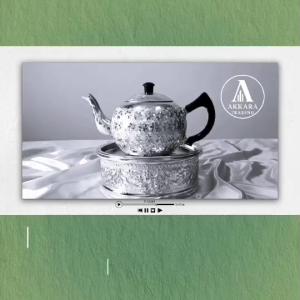 กาน้ำชาลายไทยขนาด 14 ซม. พร้อมถาดน้ำชา ขนาด 18 ซม. Tea Kettle 14 CM. with Tea Tray 18 CM. ตราเพชร Diamond brand.