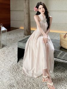 ชุดเดรสยาวคอวีประดับเพชรประดับลูกปัดหนักสำหรับผู้หญิงในช่วงฤดูร้อน ชุดเดรสยาวทรงเอคอวีแขนกุด