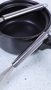 แปรงขัดกระทะ ด้ามยาว ลวดเหล็กกล้าไร้สนิม แปรงขัดหม้อ สําหรับทําความสะอาดห้องครัว ฝอยขัดหม้อแบบมีด้าม