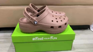Giày sục crocs chuẩn xịn chống hôi chân nhựa tế bào êm mềm siêu bền đi mưa lội nước đi biển Crocs band classic đế cao 5cm màu nâu cafe