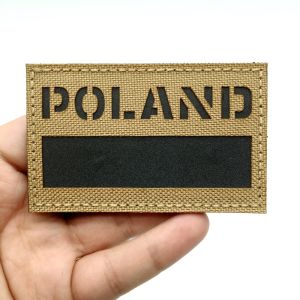 1 PC IR สะท้อนแสงโปแลนด์ FLAG Patch พร้อมตะขอและห่วงกระเป๋าเป้สะพายหลังยุทธวิธีอุปกรณ์เสริมสําหรับเสื้อผ้ากางเกงรองเท้า