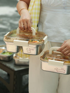 LOTUS BLUE | Primary School Students Divided Lunch Box Microwave-safe