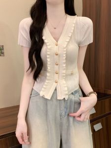 เสื้อยืดคอกว้างแขนสั้นถักสไตล์เกาหลีสำหรับผู้หญิงในช่วงฤดูร้อน ทรงสลิมฟิต ดีไซน์เก๋ไก๋ แขนสั้น คอวี ทรงสลิมฟิต