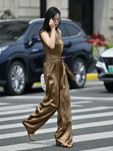 Spring 2025 High Waist Wide Leg Jumpsuit Womens Sleeveless Design Sensation Three-acetate Texture Slimming Unique Style