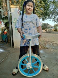 จักรยานล้อเดียว1คันล้อแม๊กสีฟ้ามือสองสภาพดีพร้อมใช้งานเด็กถึงผู้ใหญ่สามารถขับได้รับน้ำหนักได้ปรับความสูงต่ำได้