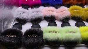 Baru di Fox bulu selipar wanita Plus saiz bulu slaid gadis eropah amerika luar fesyen Flip flop selipar berbulu moden