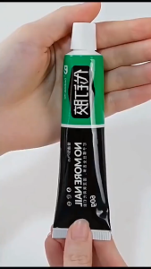 Keo Dán Tường Đa Năng 60g Siêu Dính – Combo 2 Tuýp – Thay Thế Đinh Dán Treo Đồ Nhà Bếp Phòng Tắm