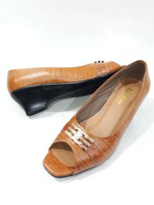 SEPATU  WEDGES PEEP TOE (DEPAN TERBUKA) WANITA  KULIT 033