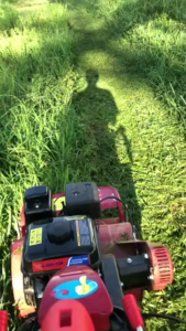 Moto World เครื่องตัดหญ้า รถตัดหญ้าไชโย แบบเข็น7.5HP เครื่องยนต์เบนซิน4จังหวะ ปรับสูงต่ำ รถตัดหญ้าเดินตาม สนามหญ้า 7.5 แรงม้า ใบมีดกว้าง 50ซม.