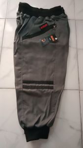 Celana Pendek Pria Katun & Jogger 3/4 Dark Grey: Pilihan Terbaik untuk Aktivitas Sehari-hari
