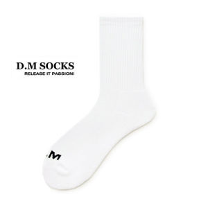 ถุงเท้ากีฬาผู้ชาย DM หนาขึ้น ห่วง ระบายอากาศได้ดี ดูดซับเหงื่อ ผ้าฝ้าย รูปหัวใจ ถุงเท้าถึงกลางน่อง ยาว ทันสมัย ถุงเท้า